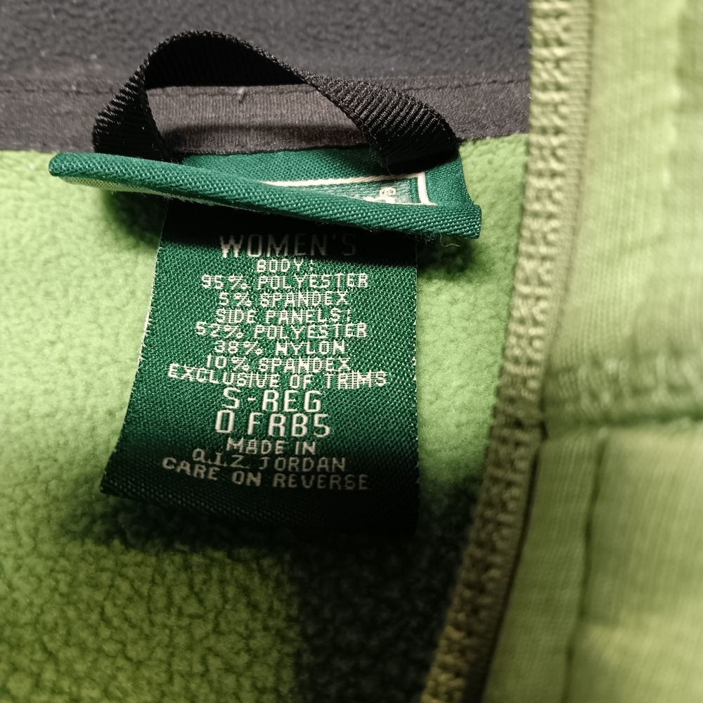 L.L. BEAN WOMEN'S SIZE SMALL LIME GREEN FRONT ZIPPER SIDE POCKET SWEATSHIRT. - Picture 3 of 8